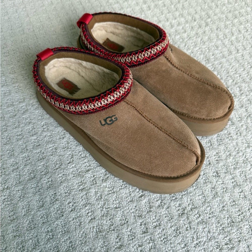 UGG Tazz platform Slipper